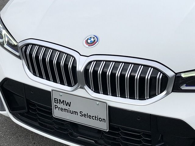 320d xDrive Berline RHD