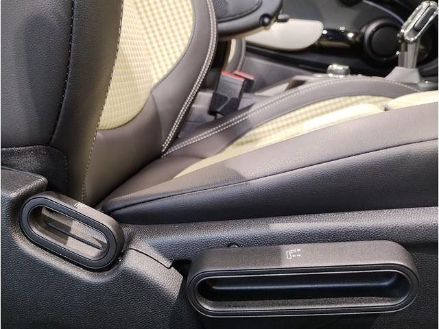 MINI Cooper S Convertible RHD