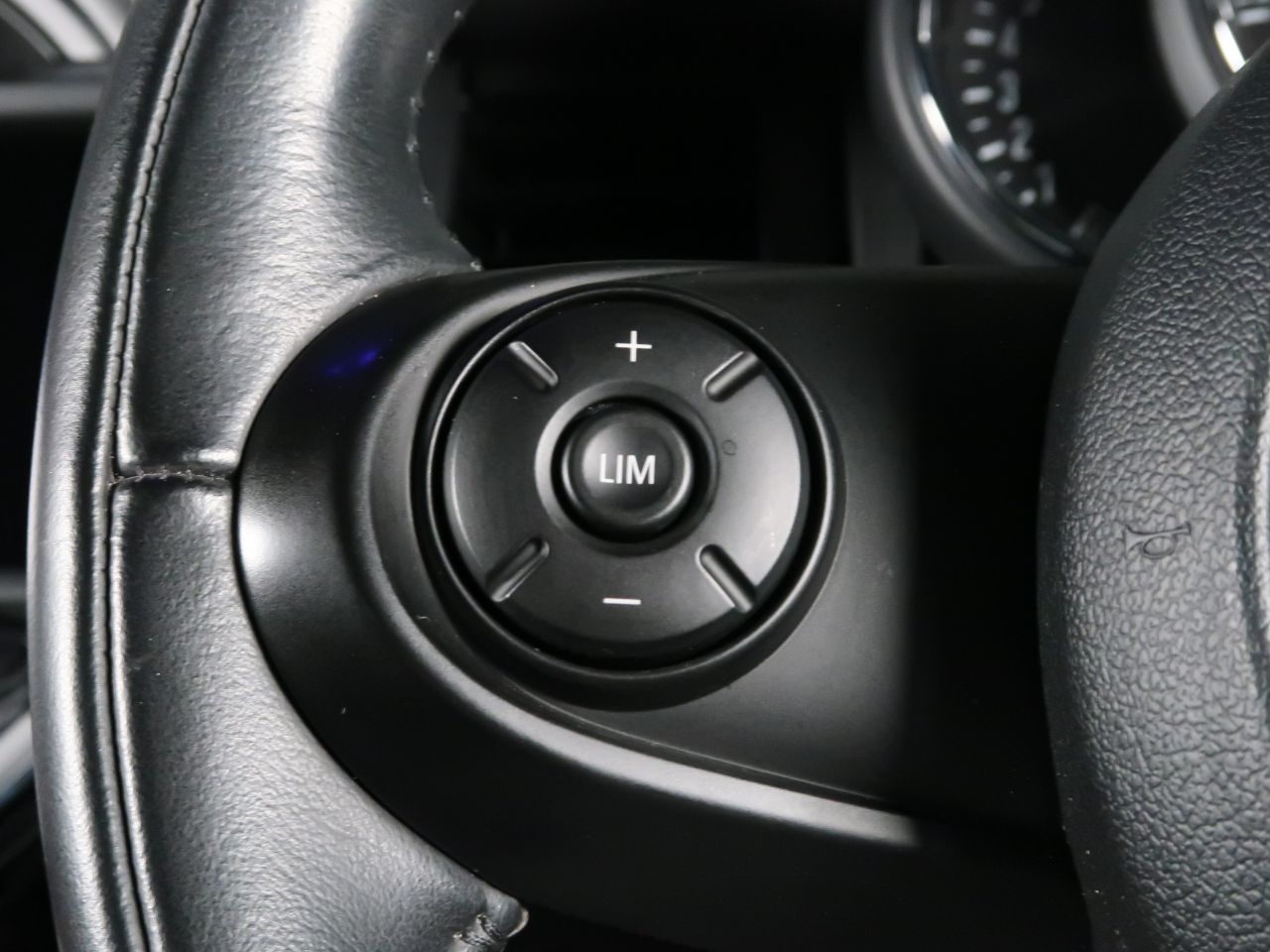 F55 MINI Cooper 5-Door Hatch LCI
