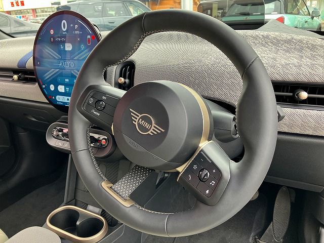 F66 MINI Cooper C 3Dr