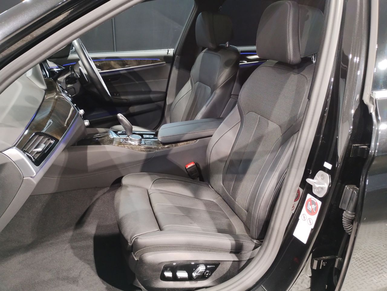 530I