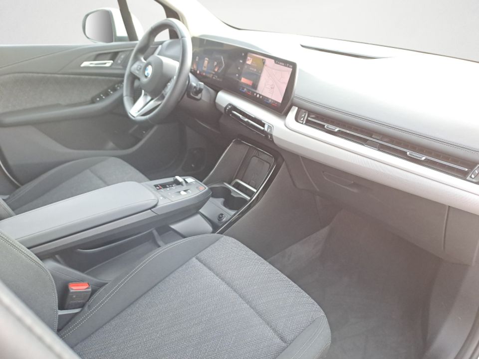 BMW 216