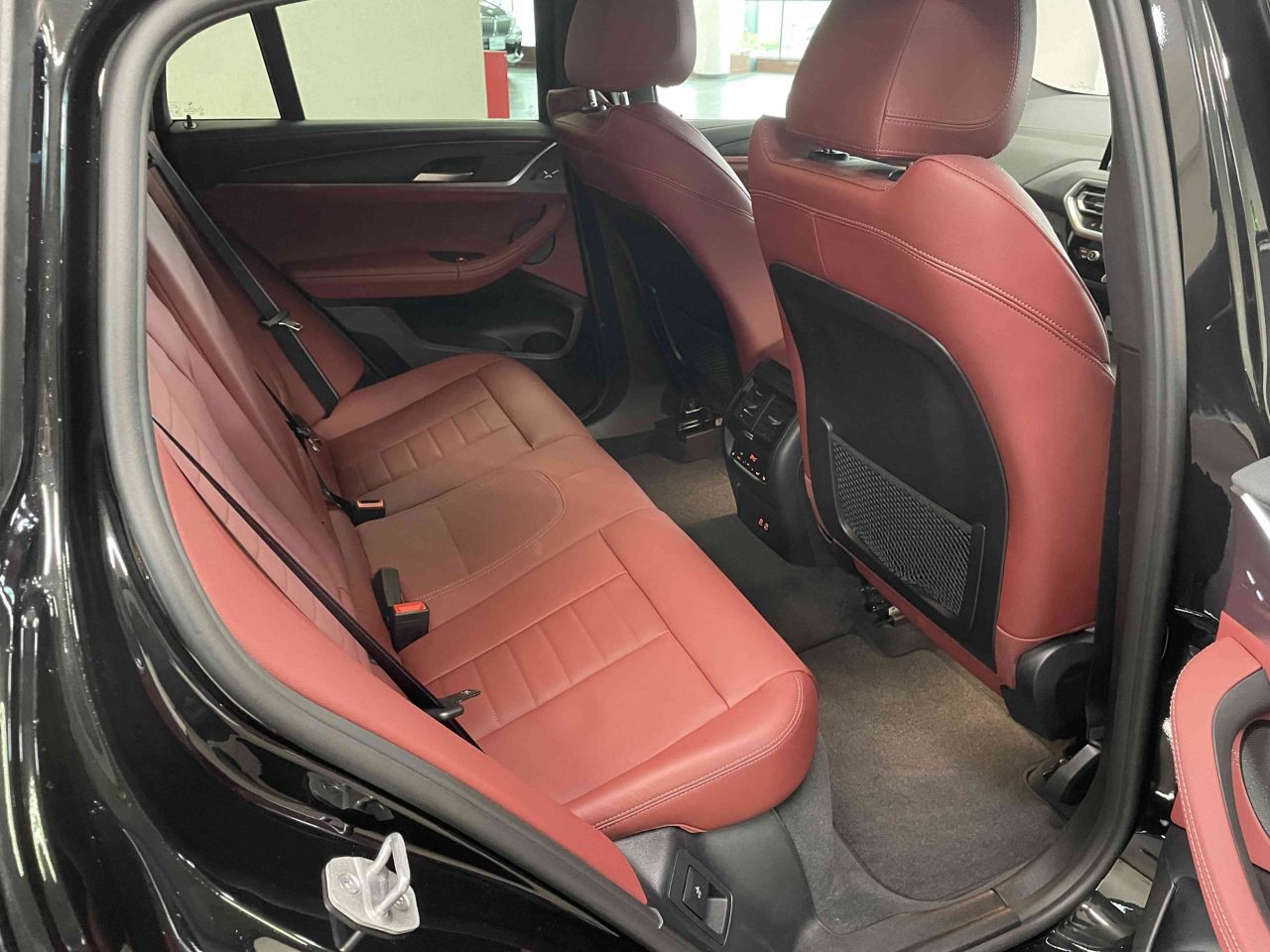 G02 X4 M40i RHD LCI