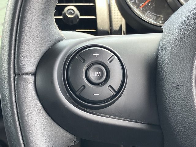 F55 MINI Cooper 5-Door Hatch LCI