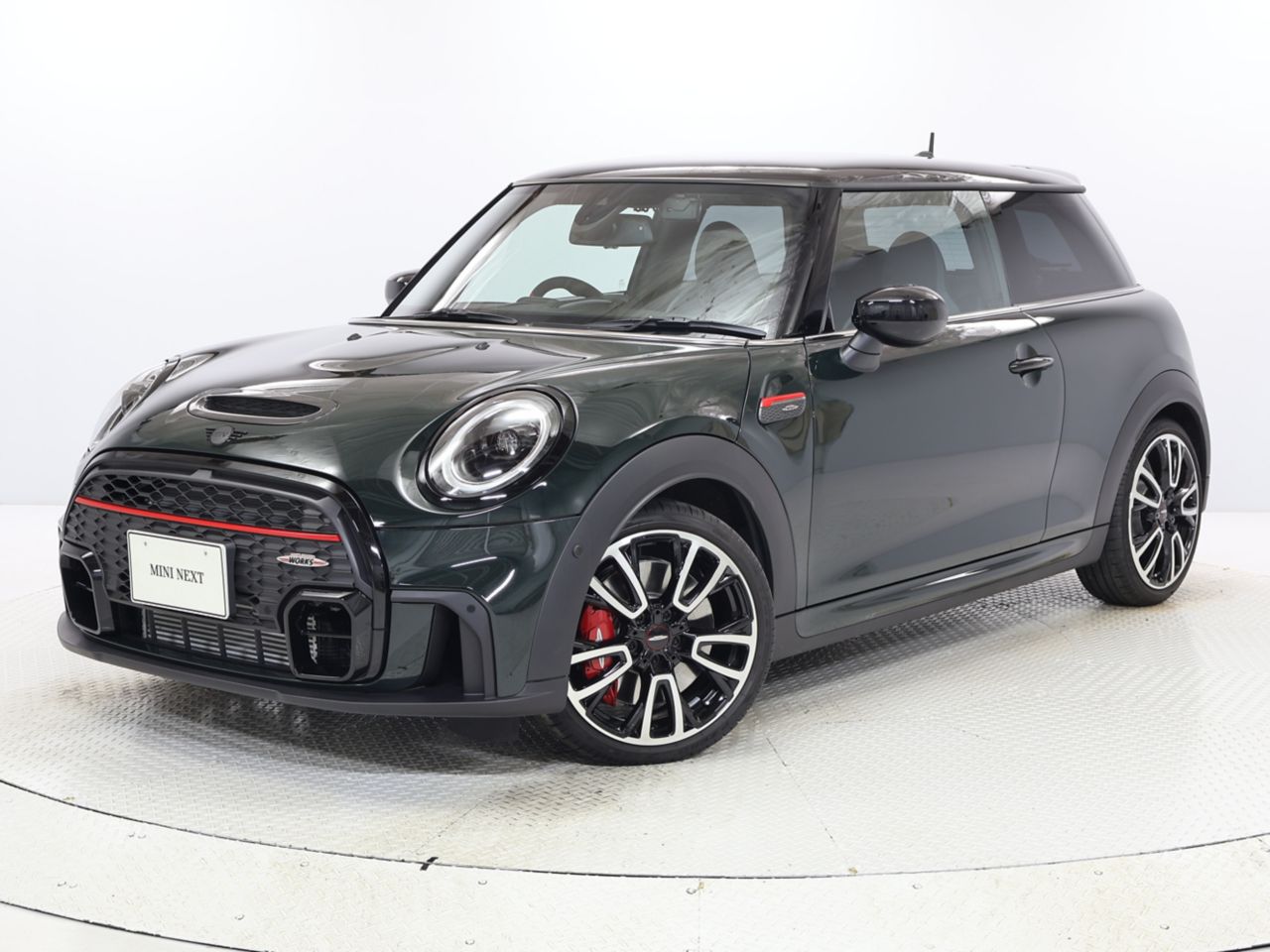 THE MINI JOHN COOPER WORKS.