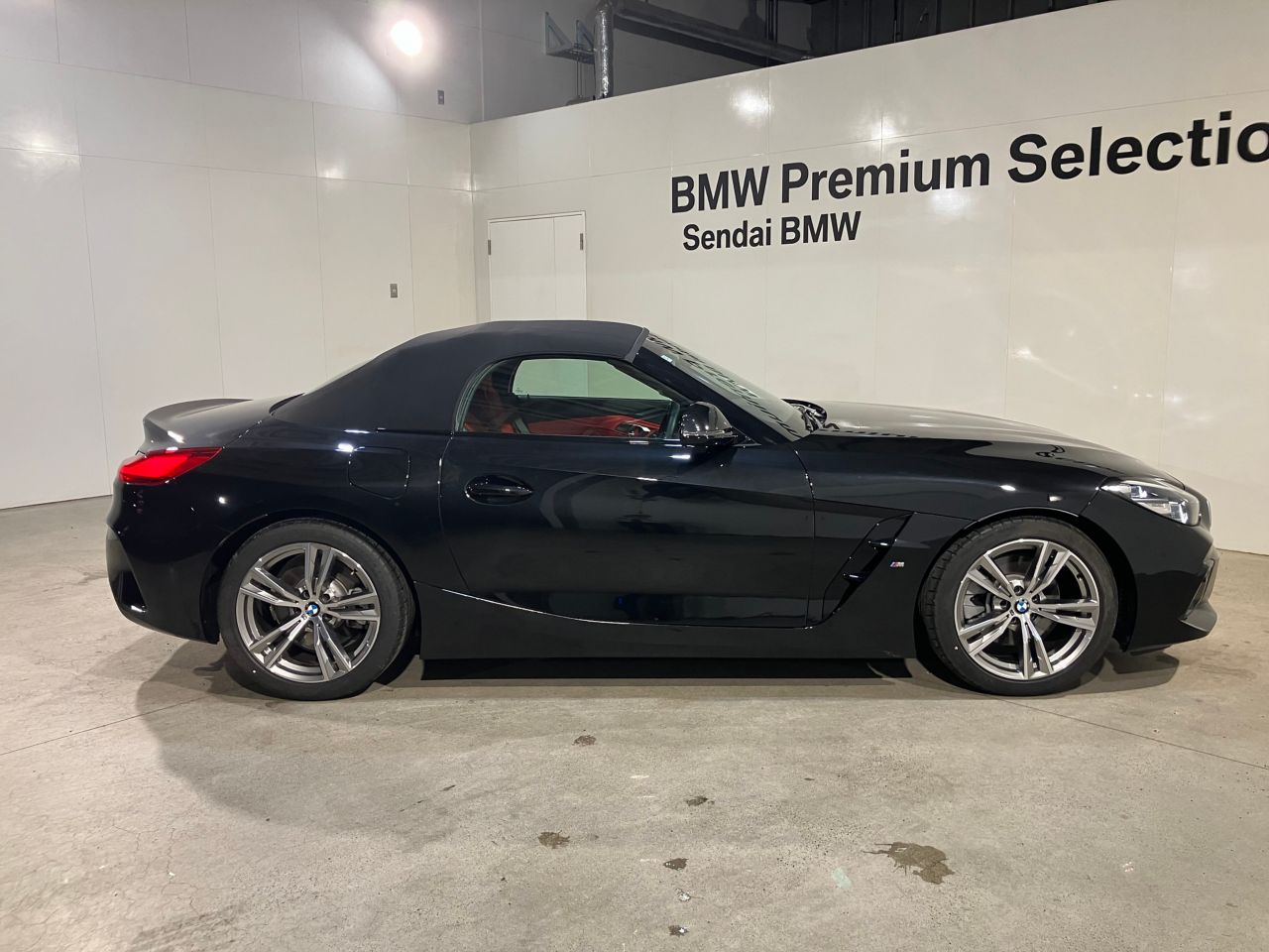 G29 z4 sDrive20i RHD