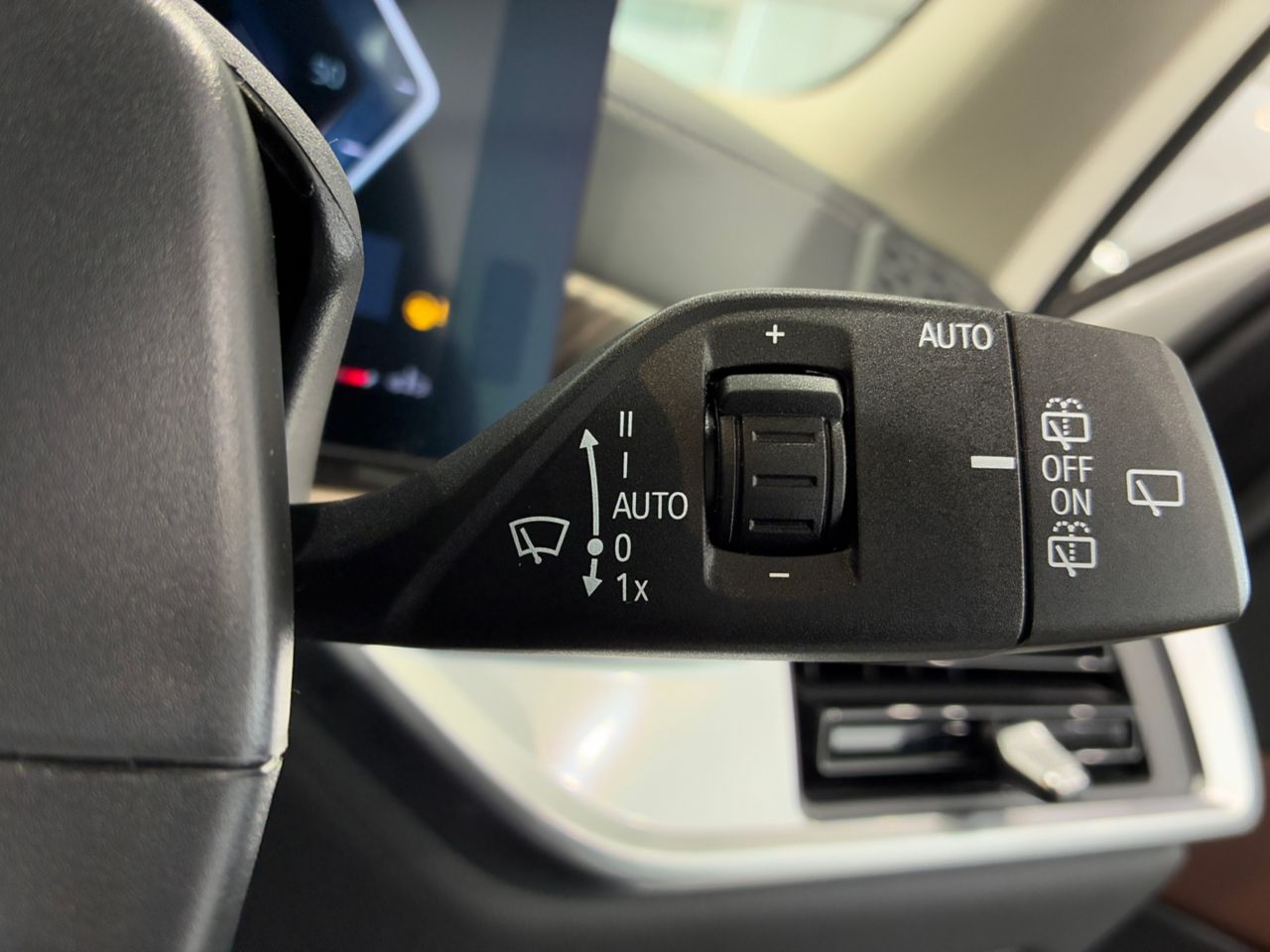 X7 xDrive40d RHD US