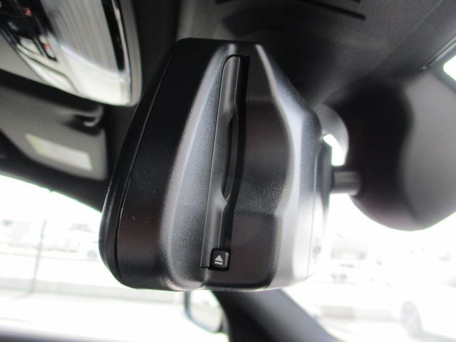 320d xDrive Berline RHD