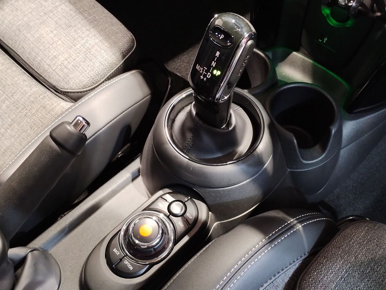 F55 MINI Cooper 5-Door Hatch LCI