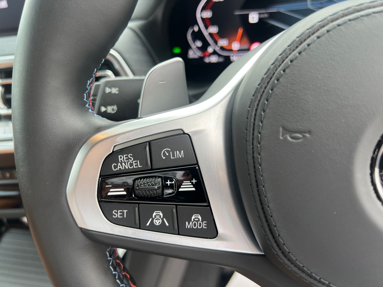 G01 X3 M40d RHD LCI ZA