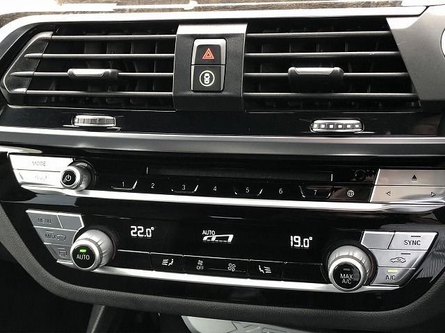 X3 20D