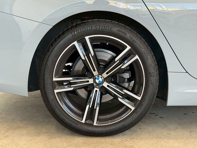 320d xDrive Berline RHD