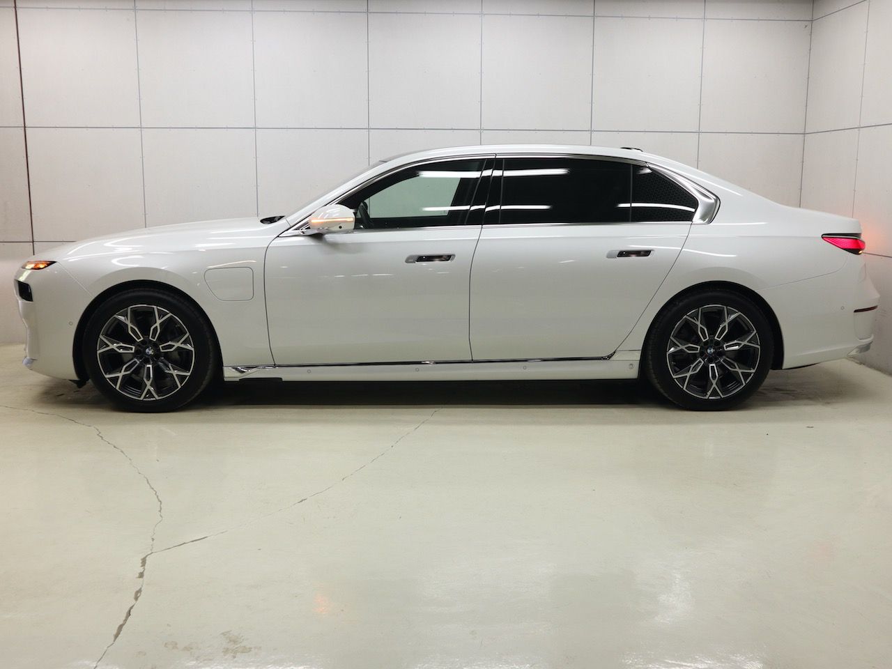 BMW i7 eDrive50 Sedan RHD