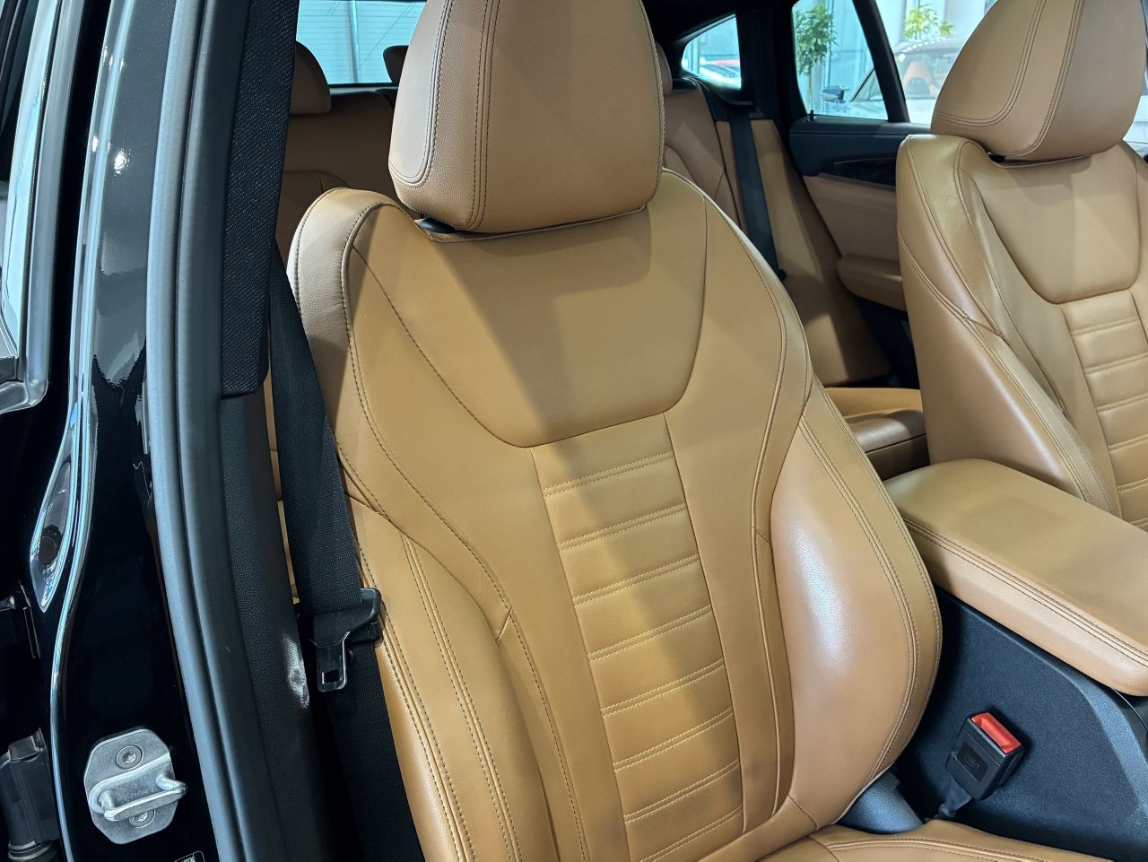 X4 M40i RHD