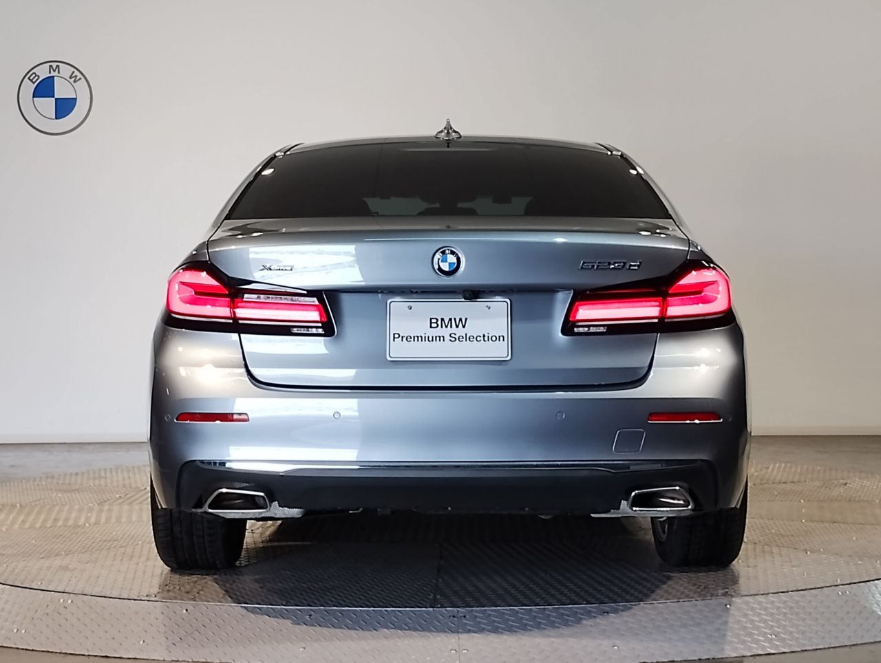 520d xDrive Sedan RHD