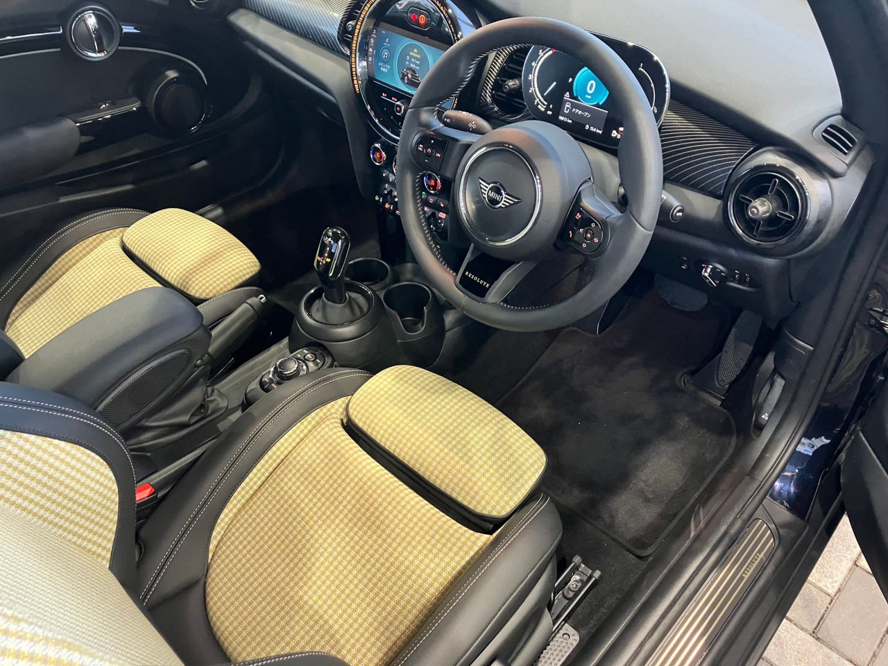MINI Cooper S Convertible RHD