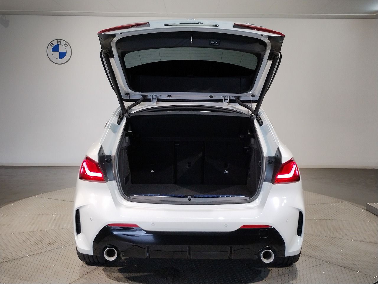 F40 118d Sports Hatch 5-door B47 2.0d
