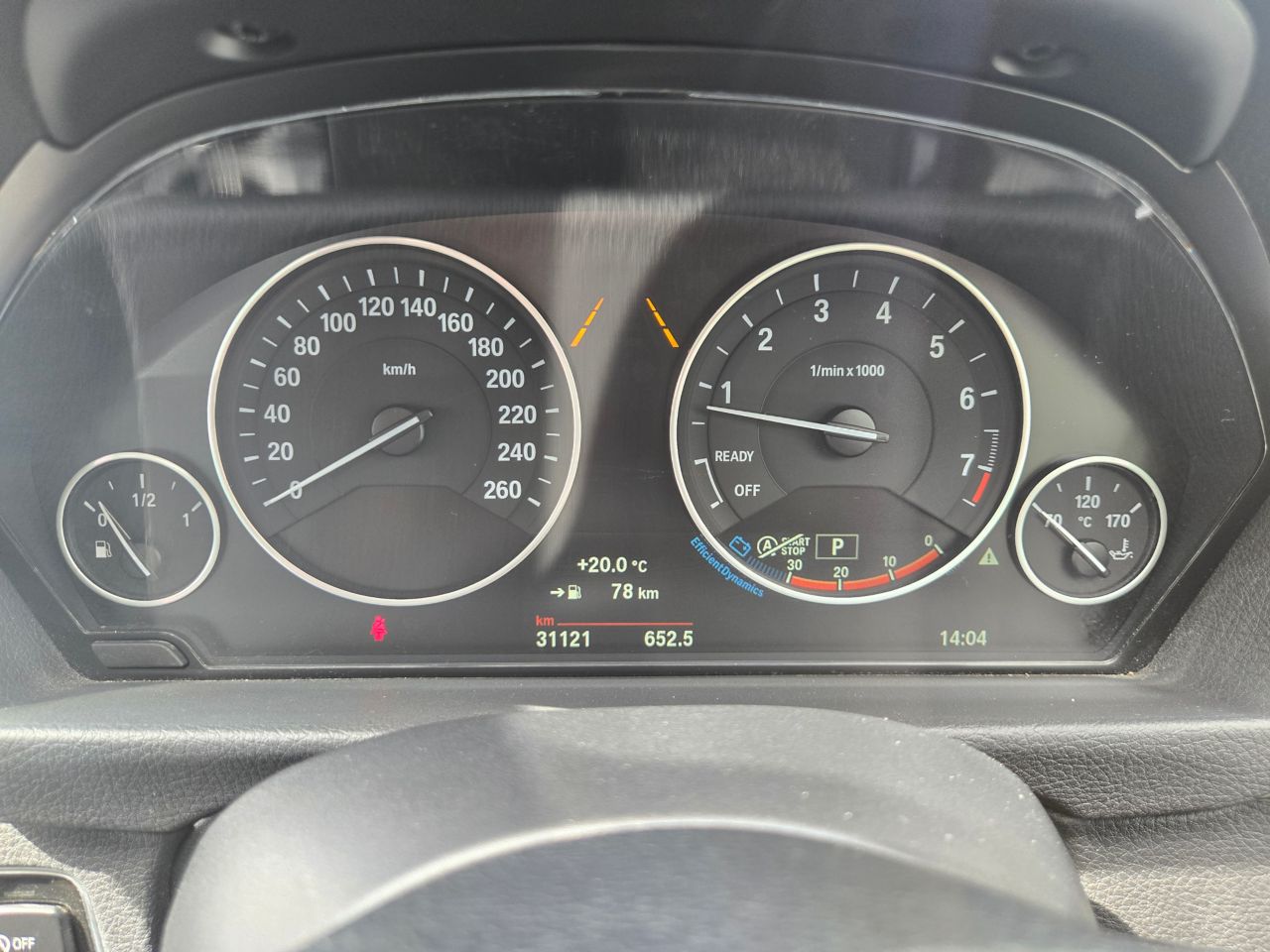 320I XDRIVE SEDAN RHD