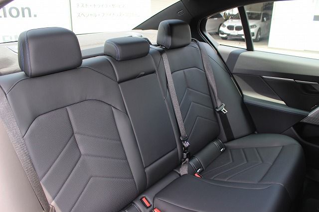 520i Sedan RHD