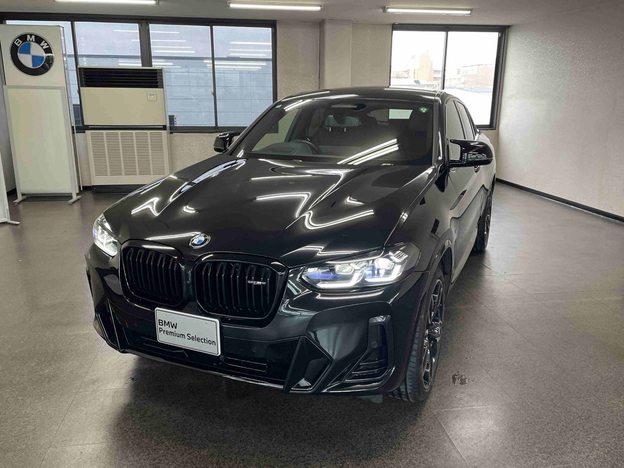 G02 X4 M40i RHD LCI