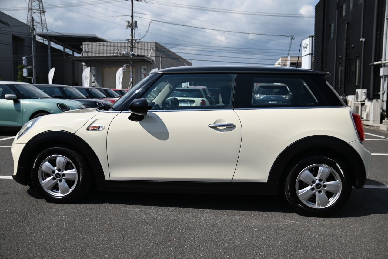 F56 MINI Cooper 3-Door Hatch LCI