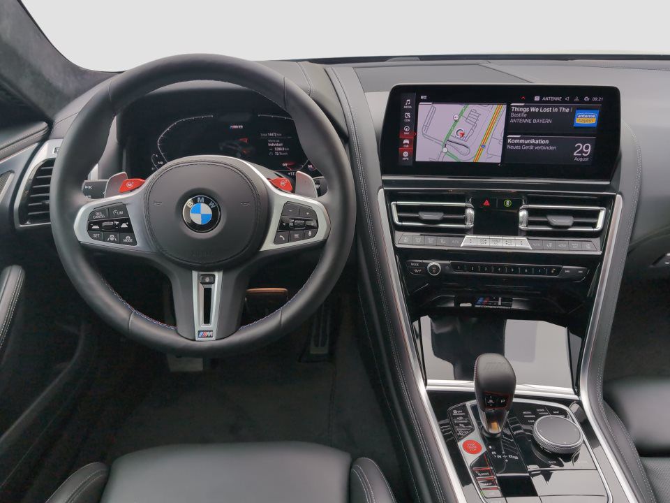 BMW M8
