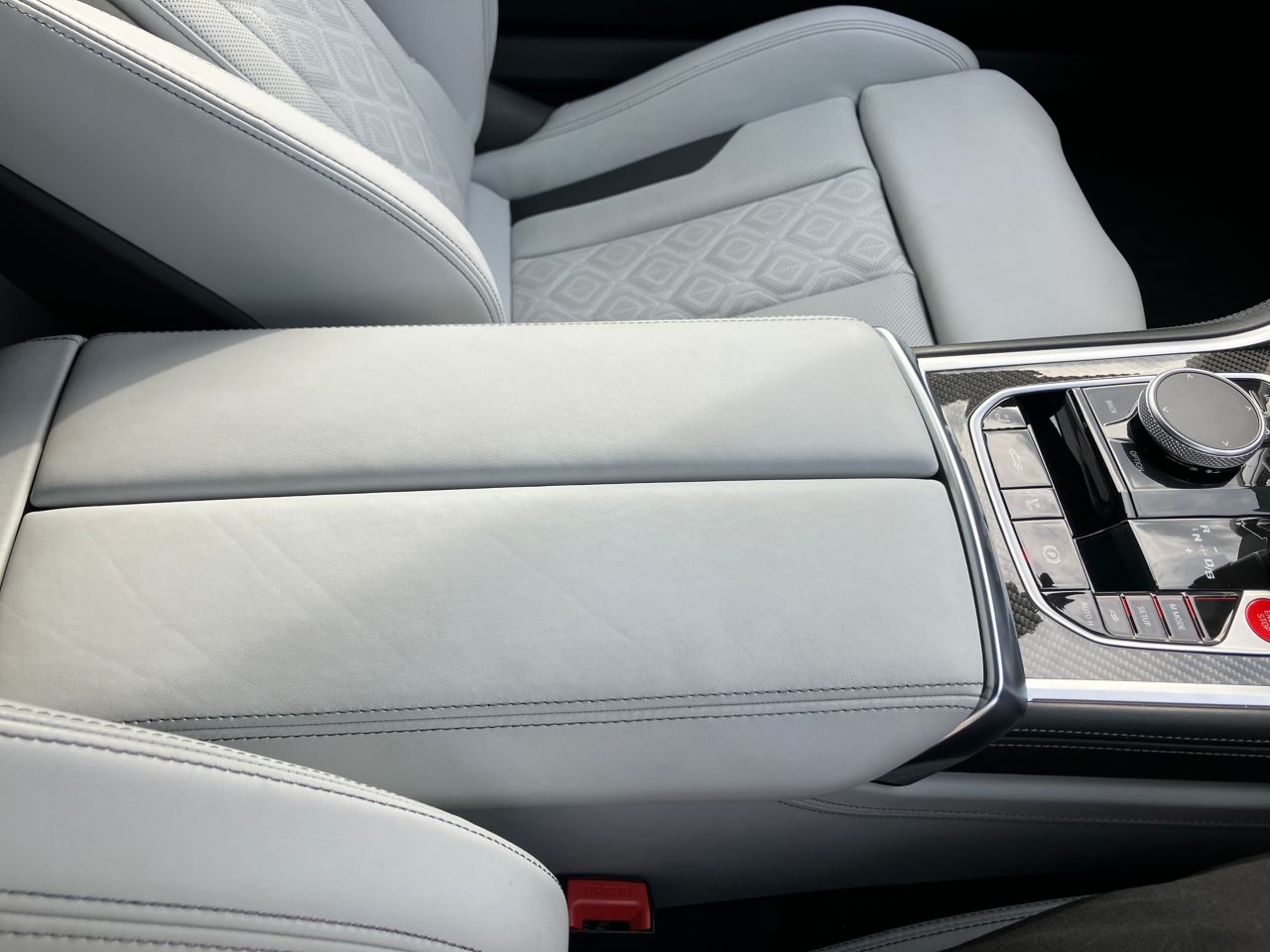 F91 M8 Competition Convertible S63 4.4i