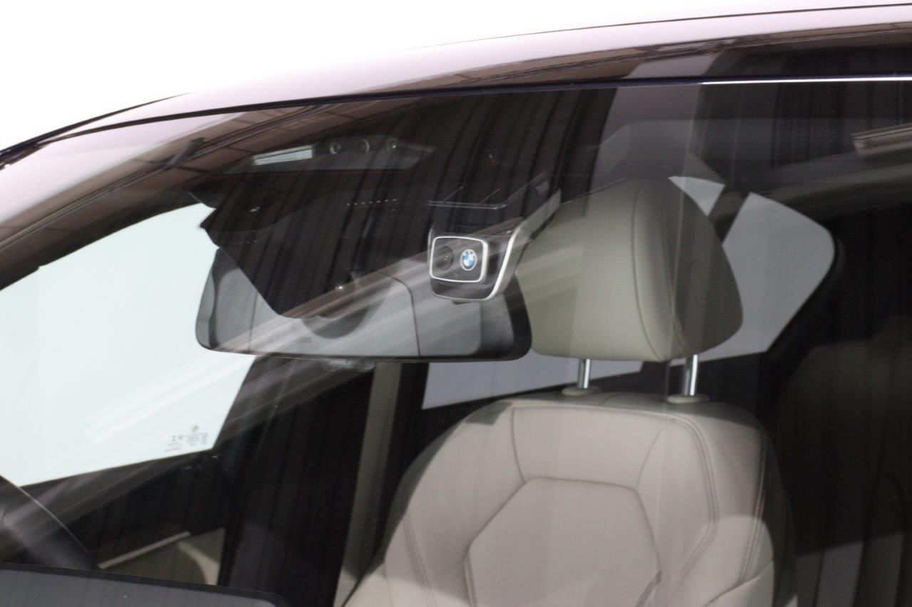 520d xDrive Sedan RHD