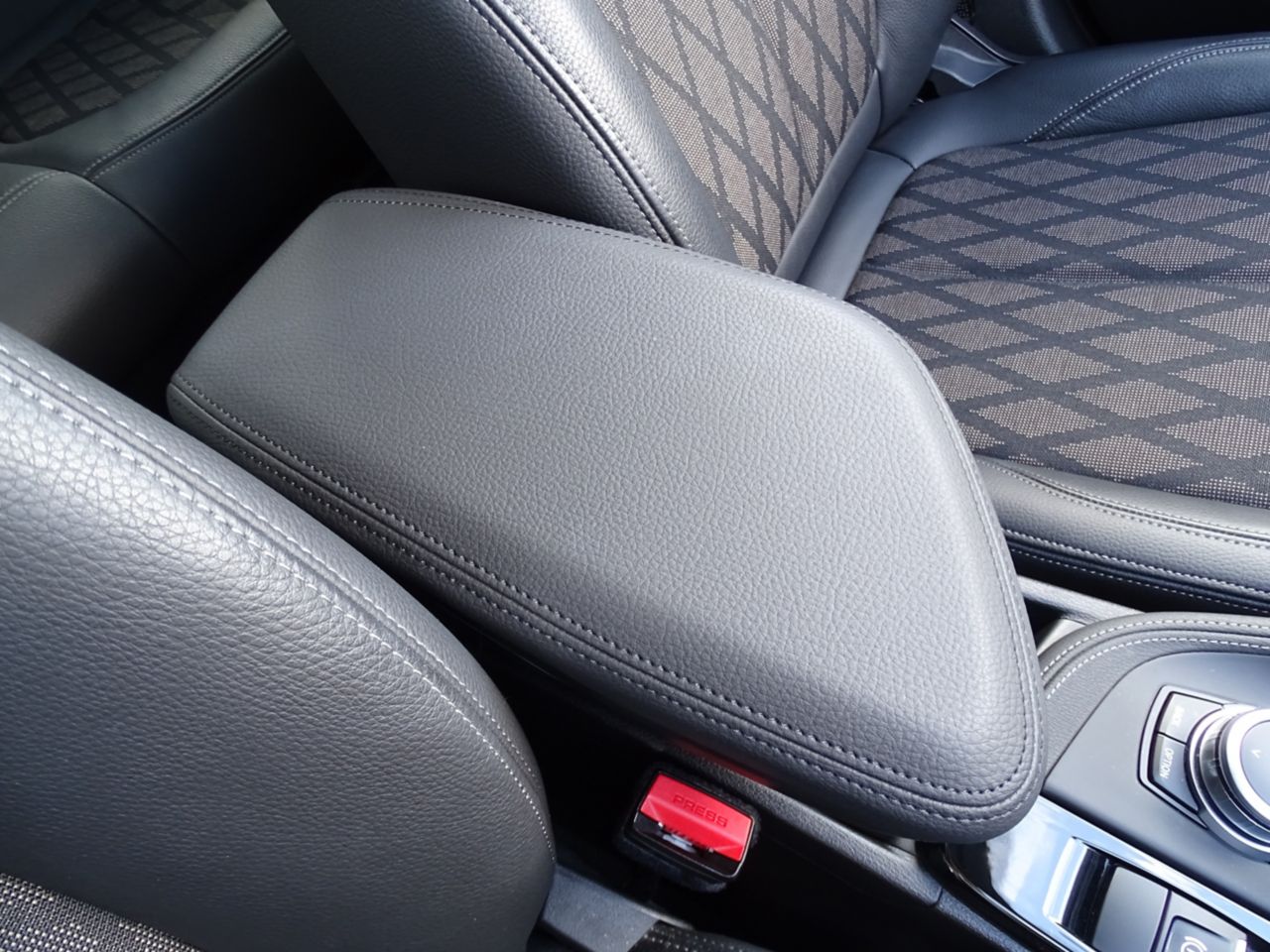 F48 X1 xDrive18d B47 2.0d LCI