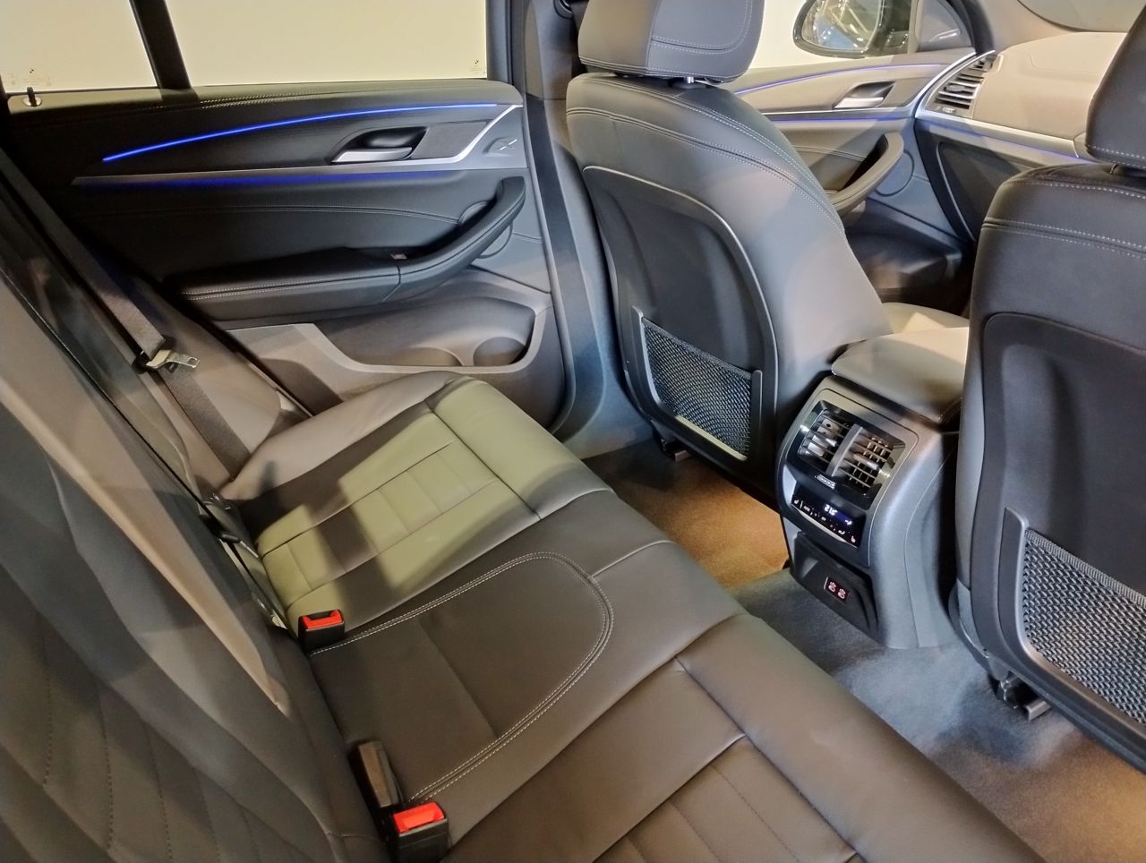 X4 xDrive20d RHD