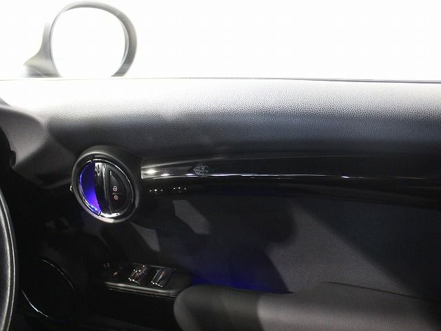 MINI CONVERTIBLE COOPER