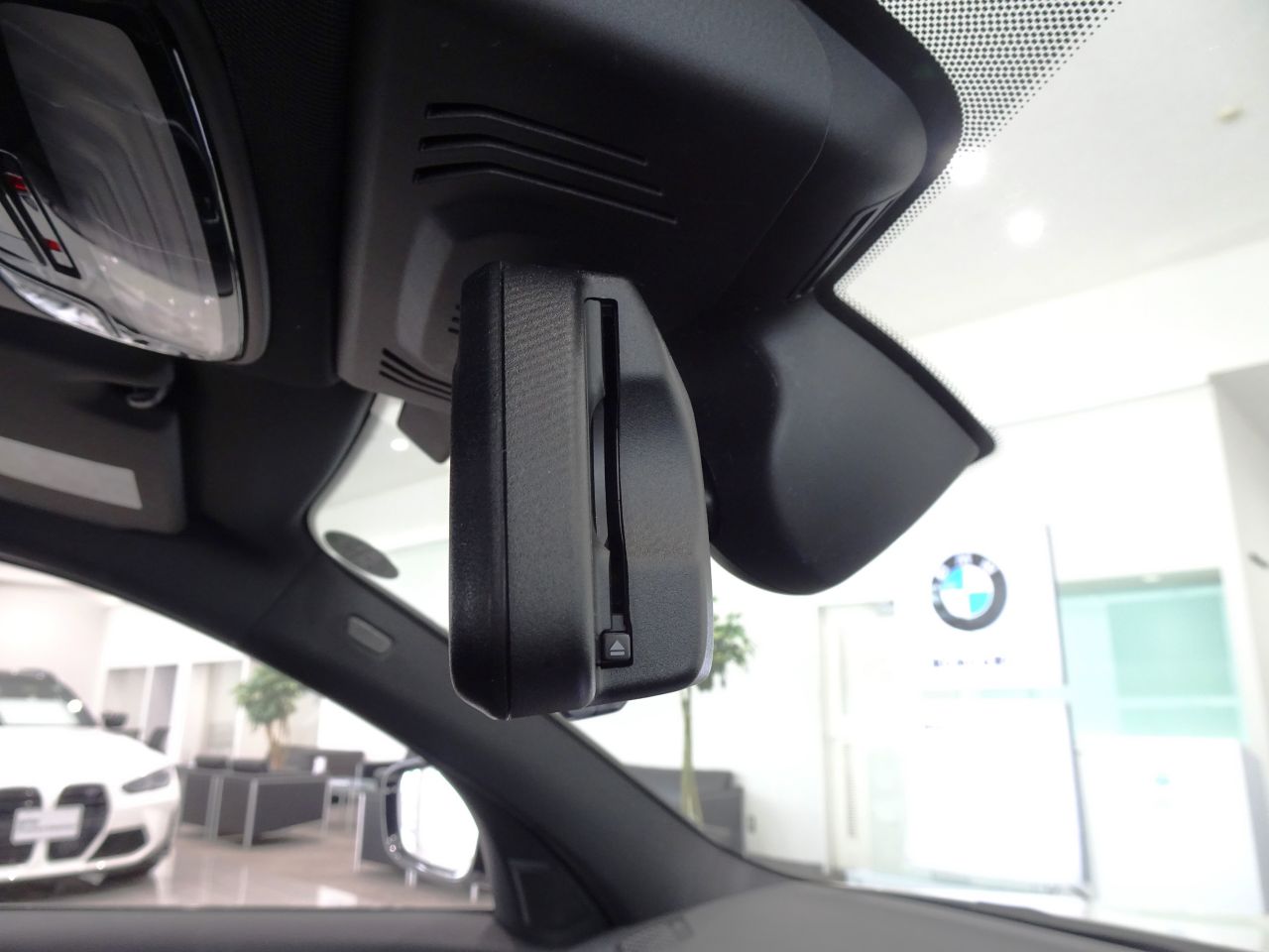 G20 320i Saloon RHD TU