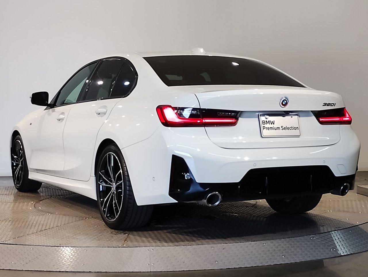 G20 320i Saloon LCI RHD MX