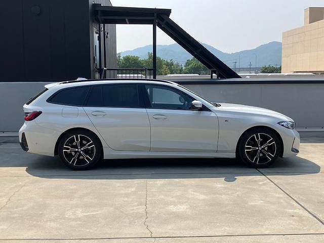 318i Touring RHD