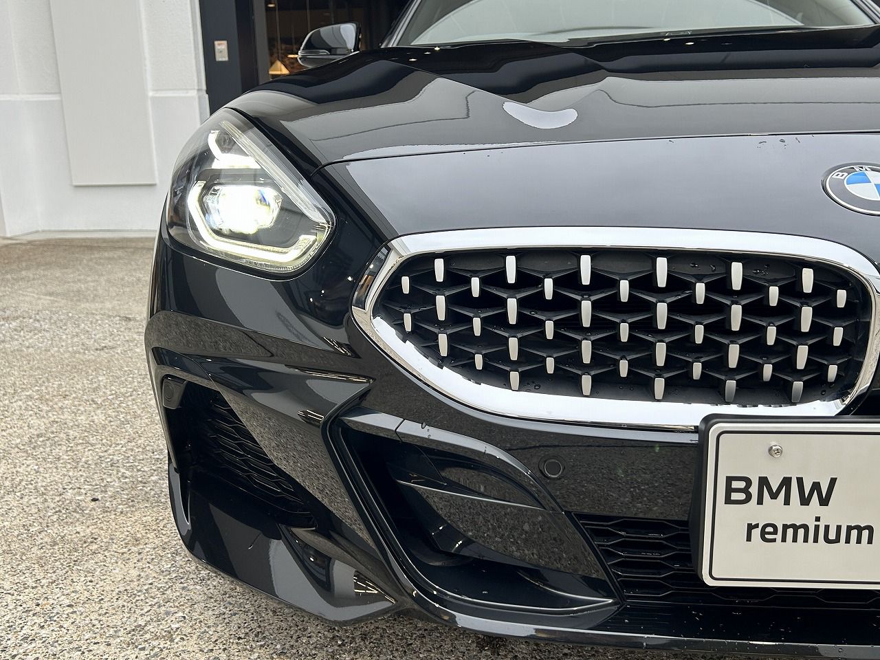 G29 z4 sDrive20i RHD