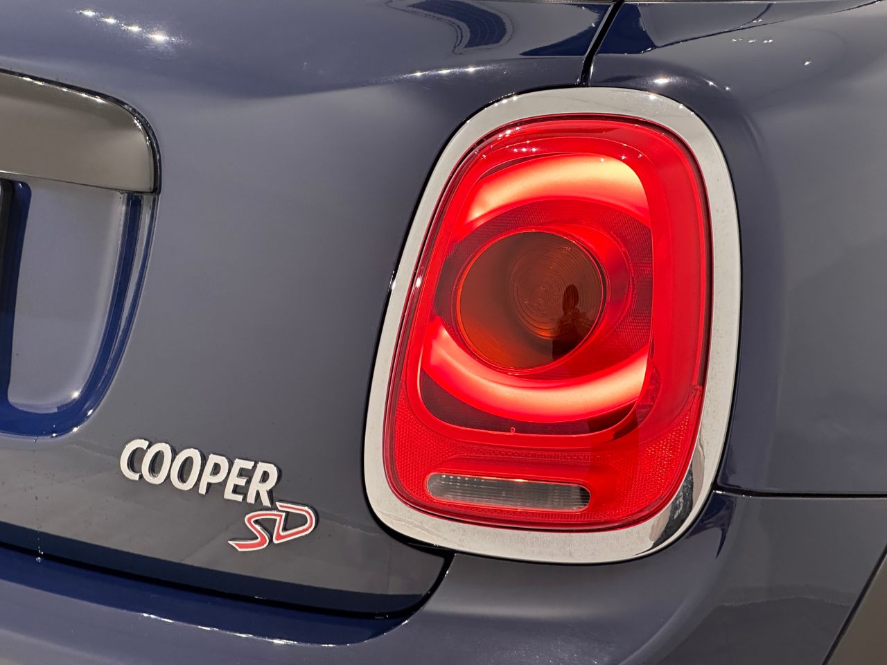 F55 COOPER S D(AT)