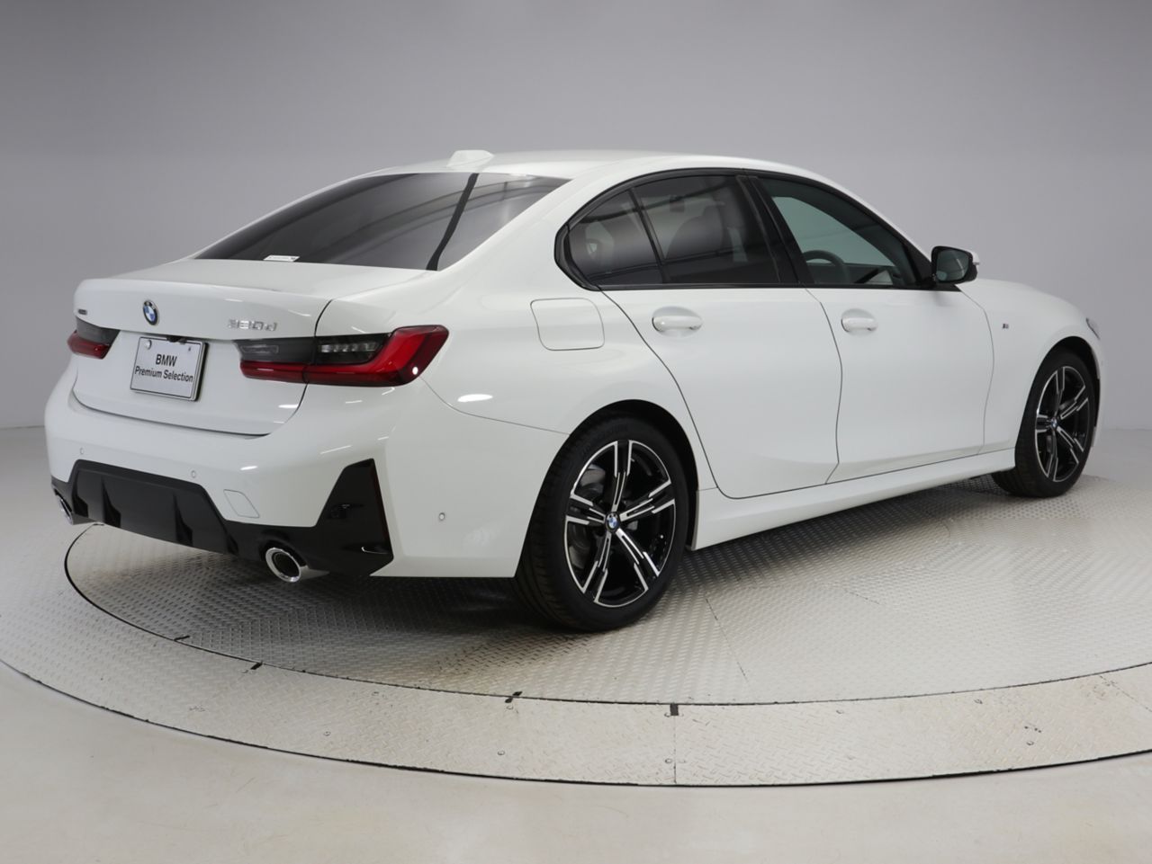 320d xDrive Berline RHD
