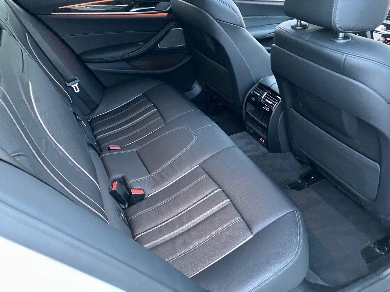 520d xDrive Touring RHD