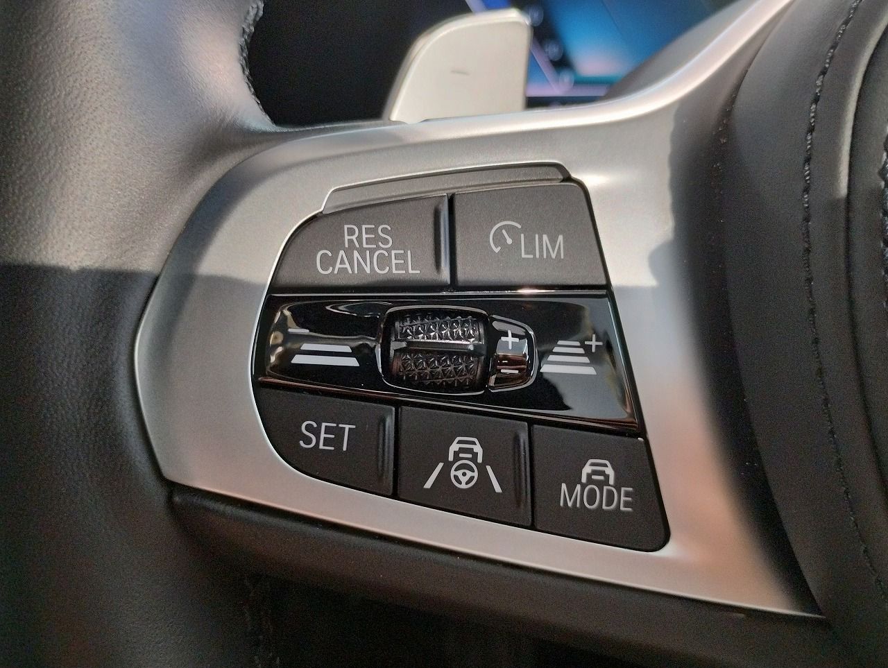 G20 330e Saloon LCI RHD MX
