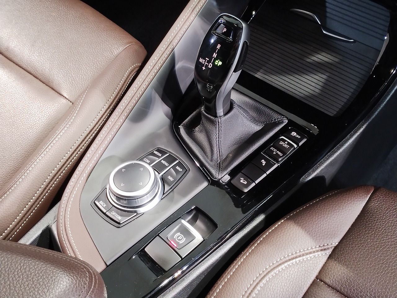 F48 X1 xDrive18d B47 2.0d LCI