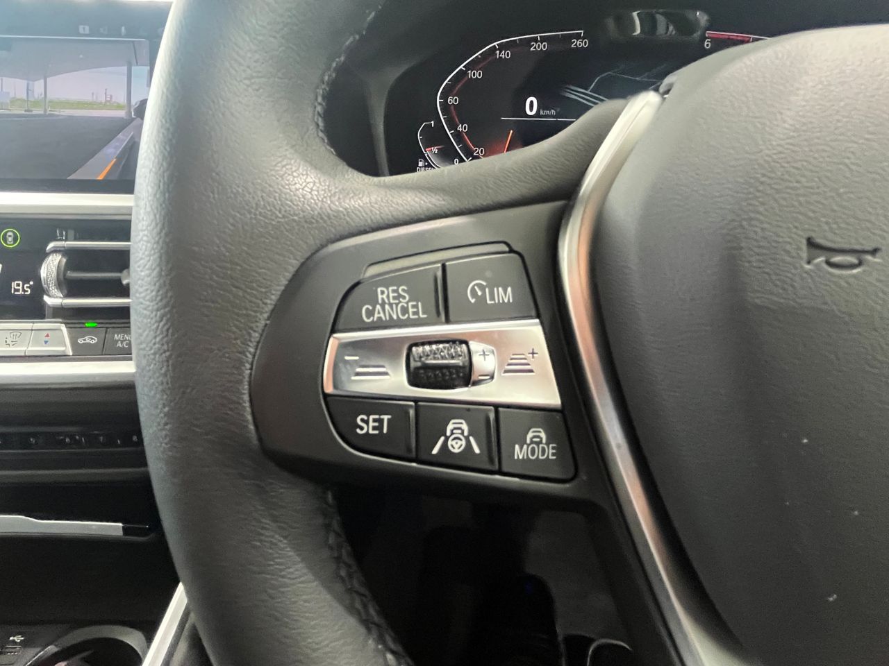 G21 320d xDrive Touring RHD
