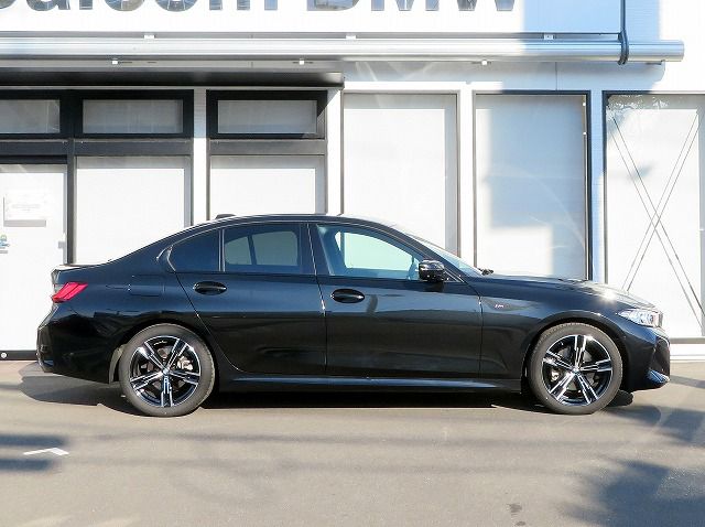 320d xDrive Berline RHD