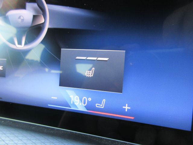 320d xDrive Berline RHD
