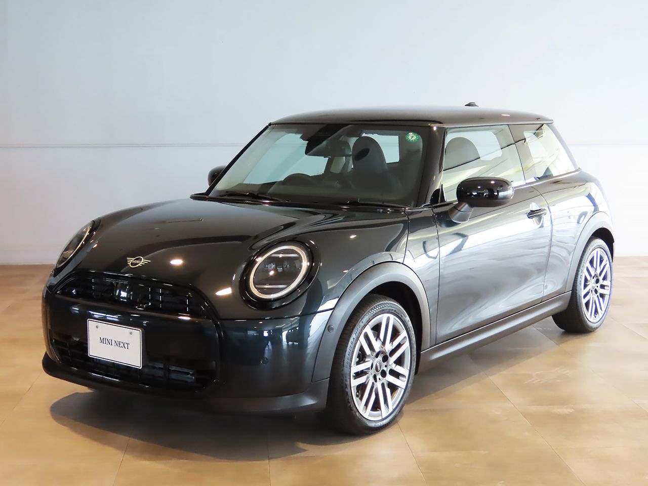 THE NEW MINI COOPER (3 DOOR) C