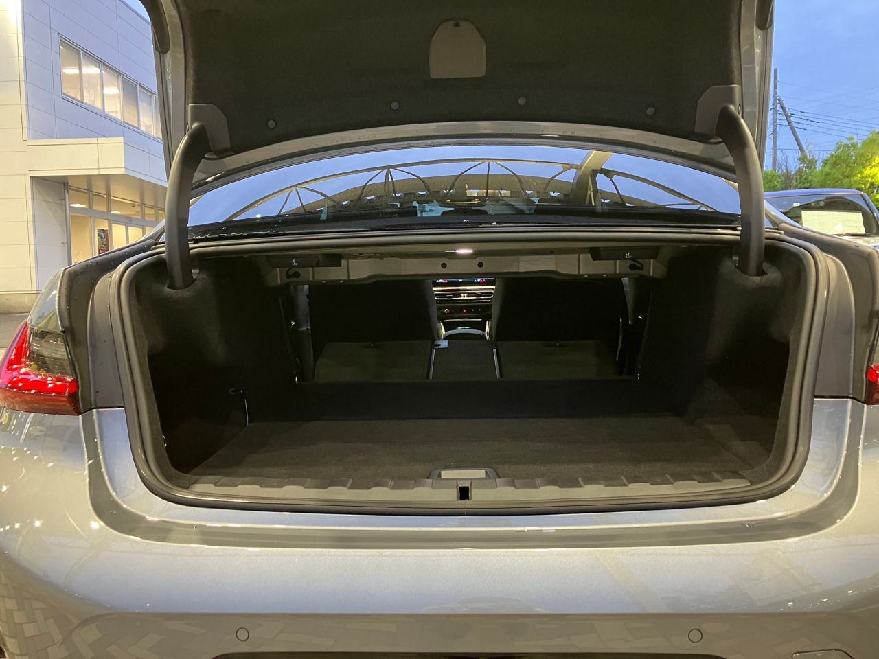 G20 330e Saloon LCI RHD MX