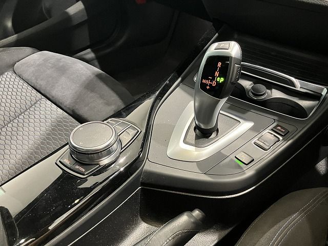 118D 5DOOR RHD