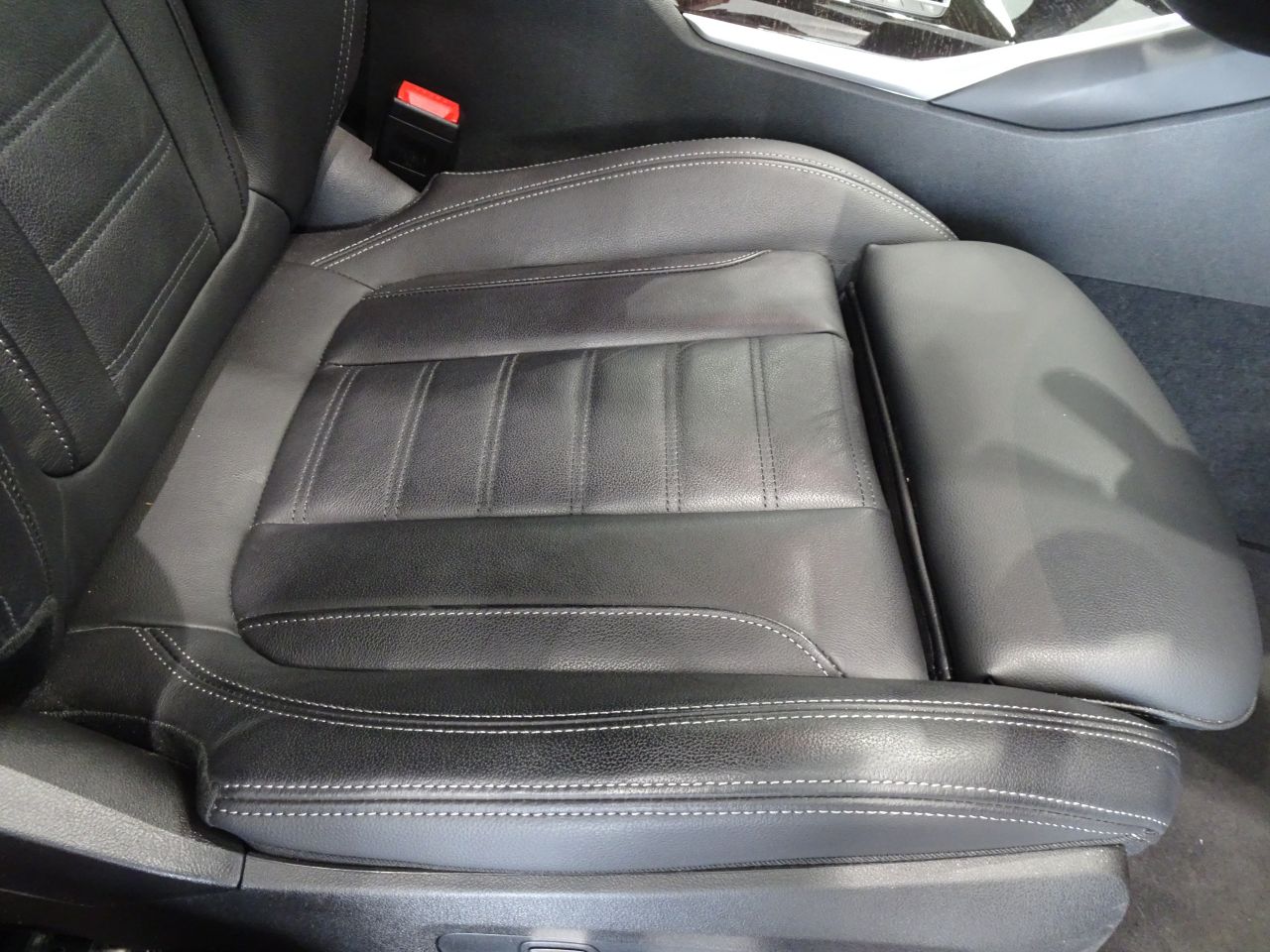 320d xDrive Berline RHD