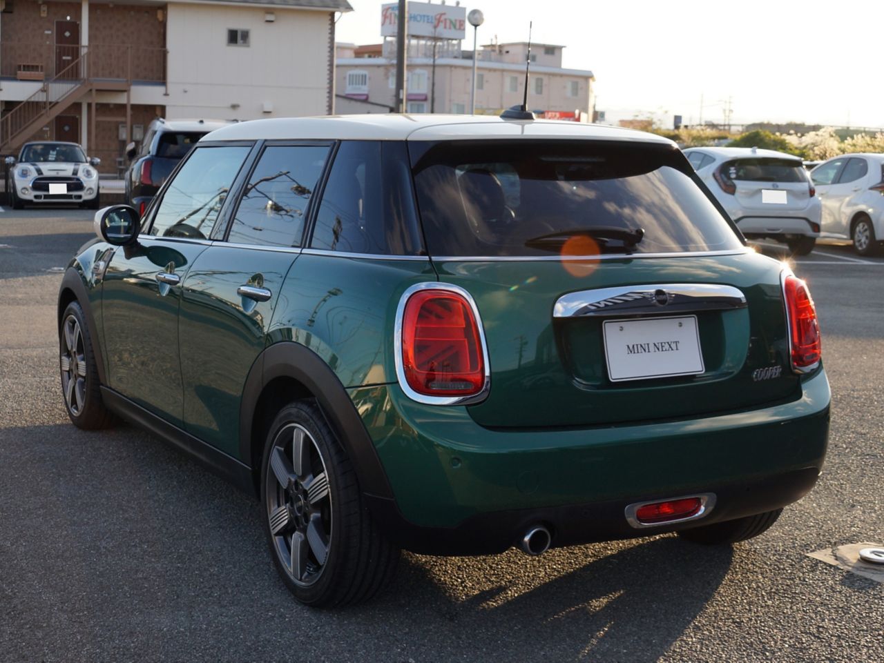 F55 MINI Cooper 5-Door Hatch LCI