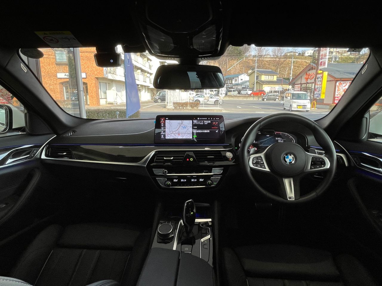 520d xDrive Sedan RHD