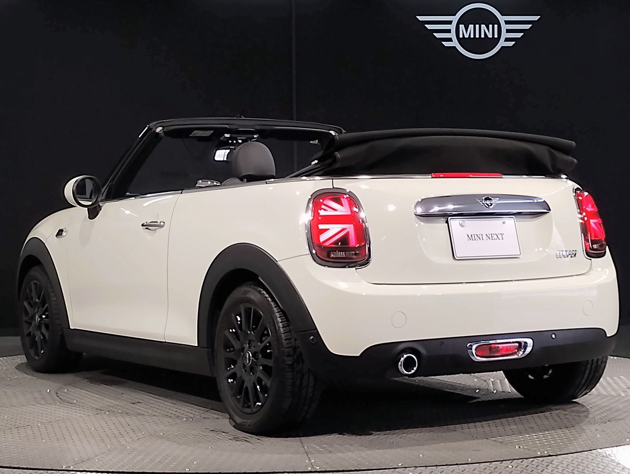 F57 MINI Cooper Convertible LCI